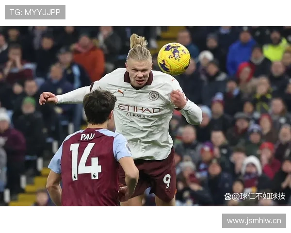 上海申花深陷战术困局:争冠豪言下,阵容短板与教练权威遭遇双重危机 上海申花深陷战术困局:争冠豪言下,阵容短板与教练权威遭遇双重危机