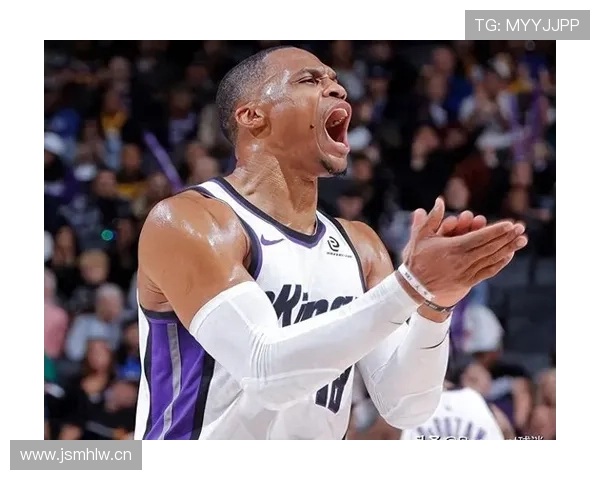 威少衣柜里塞满没拆标的潮牌，穿一次就捐？