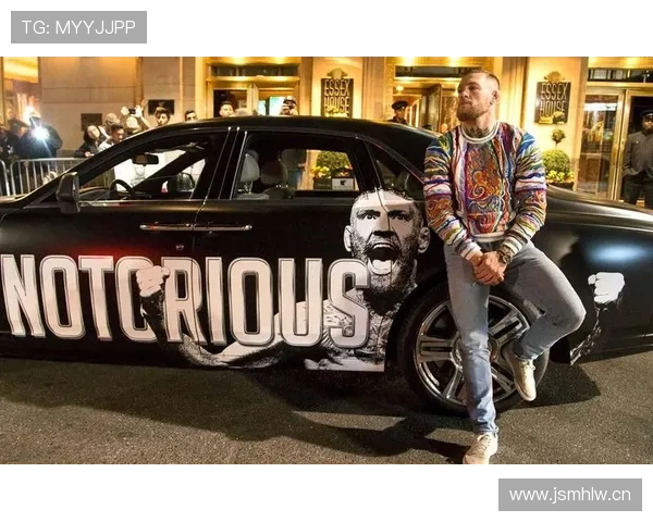 康纳·麦格雷戈在家练拳时顺手给车库添了辆布加迪