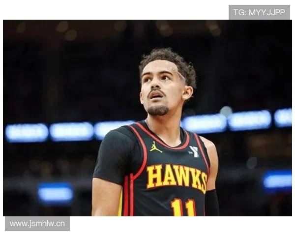 看特雷·杨朋友圈那张晚餐账单，我的银行卡在哭